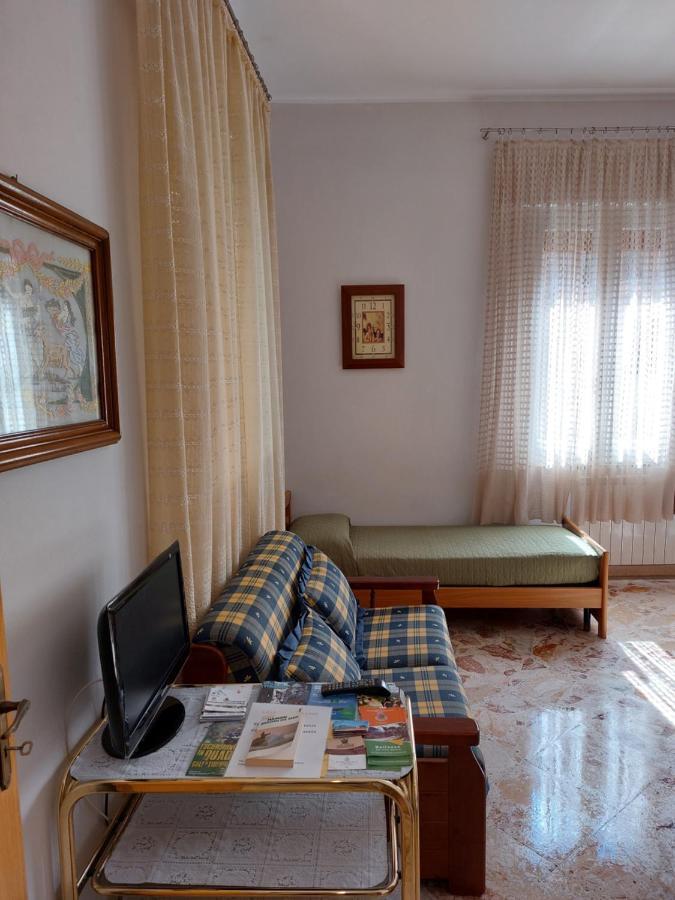 Apartament Casa Vacanze Lina San Mauro Castelverde Zewnętrze zdjęcie