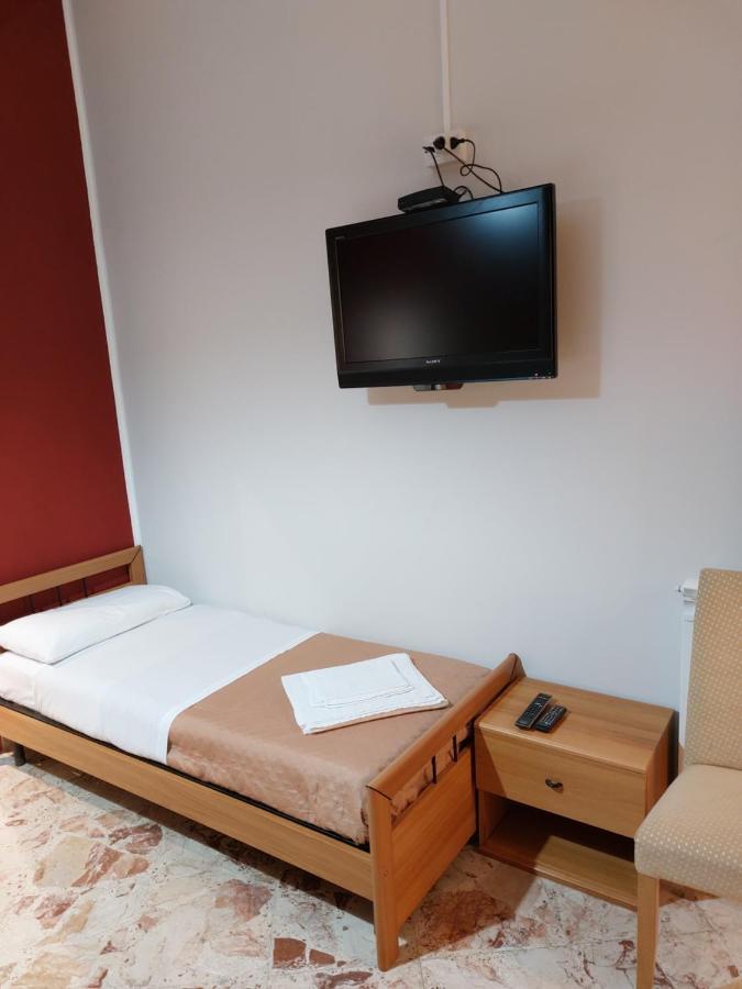 Apartament Casa Vacanze Lina San Mauro Castelverde Zewnętrze zdjęcie